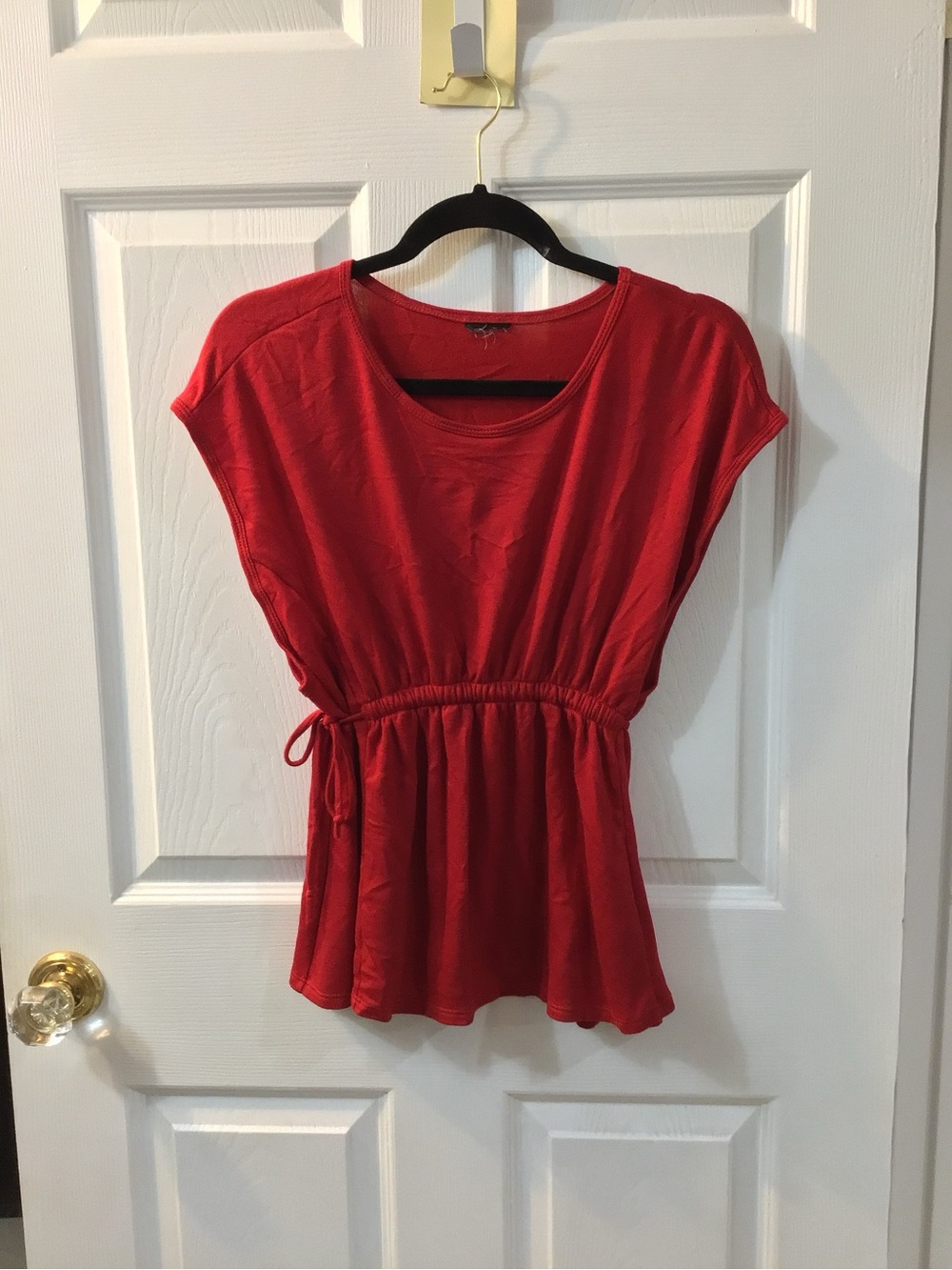 Women’s Red Drawstring Waist Tunic Top — Casual Scoop Neck